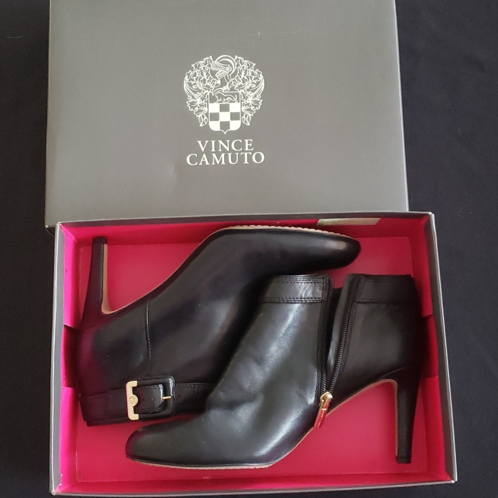 Ankle boots - Picture 2 of 6